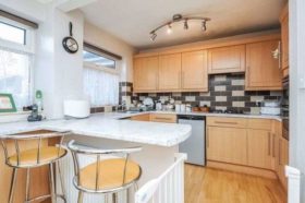 3 bedroom Terraced t...